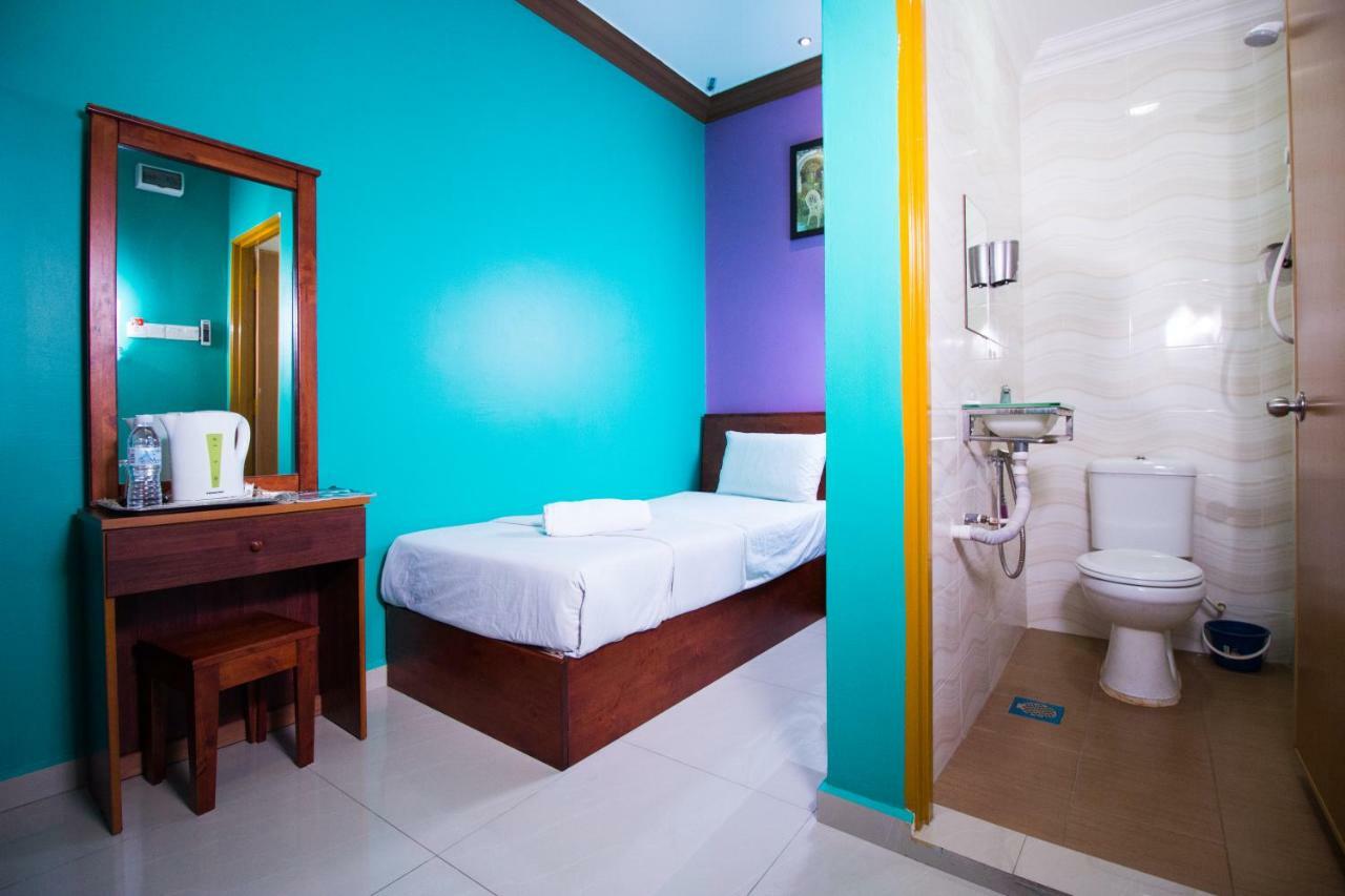 Saujana City Hotel Bandar Saujana Putra Buitenkant foto