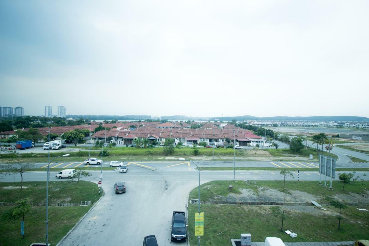Saujana City Hotel Bandar Saujana Putra Buitenkant foto